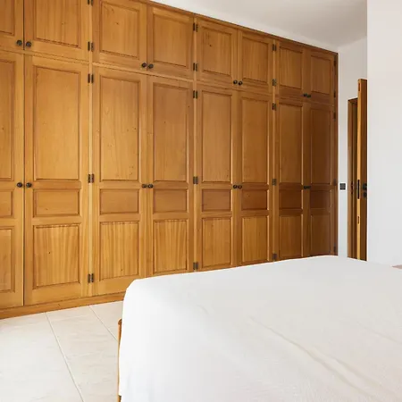 De Santa Eulalia Iii - Villa *